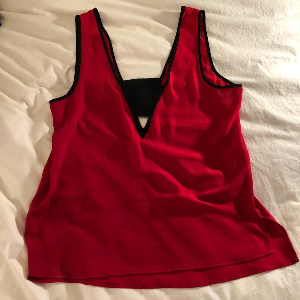 ✨HOST PICK💫 one of a kind RED TOP👠💋💄 - Picture 2 of 4